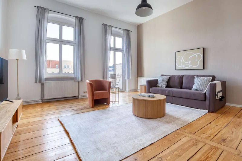 Beeindruckende 3-Zimmer Wohnung in Friedrichshain - voll möbliert — photo 1